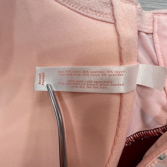 Cacique Pink Floral Boost Plunge Bra Front Closure 42C - Picture 4 of 10